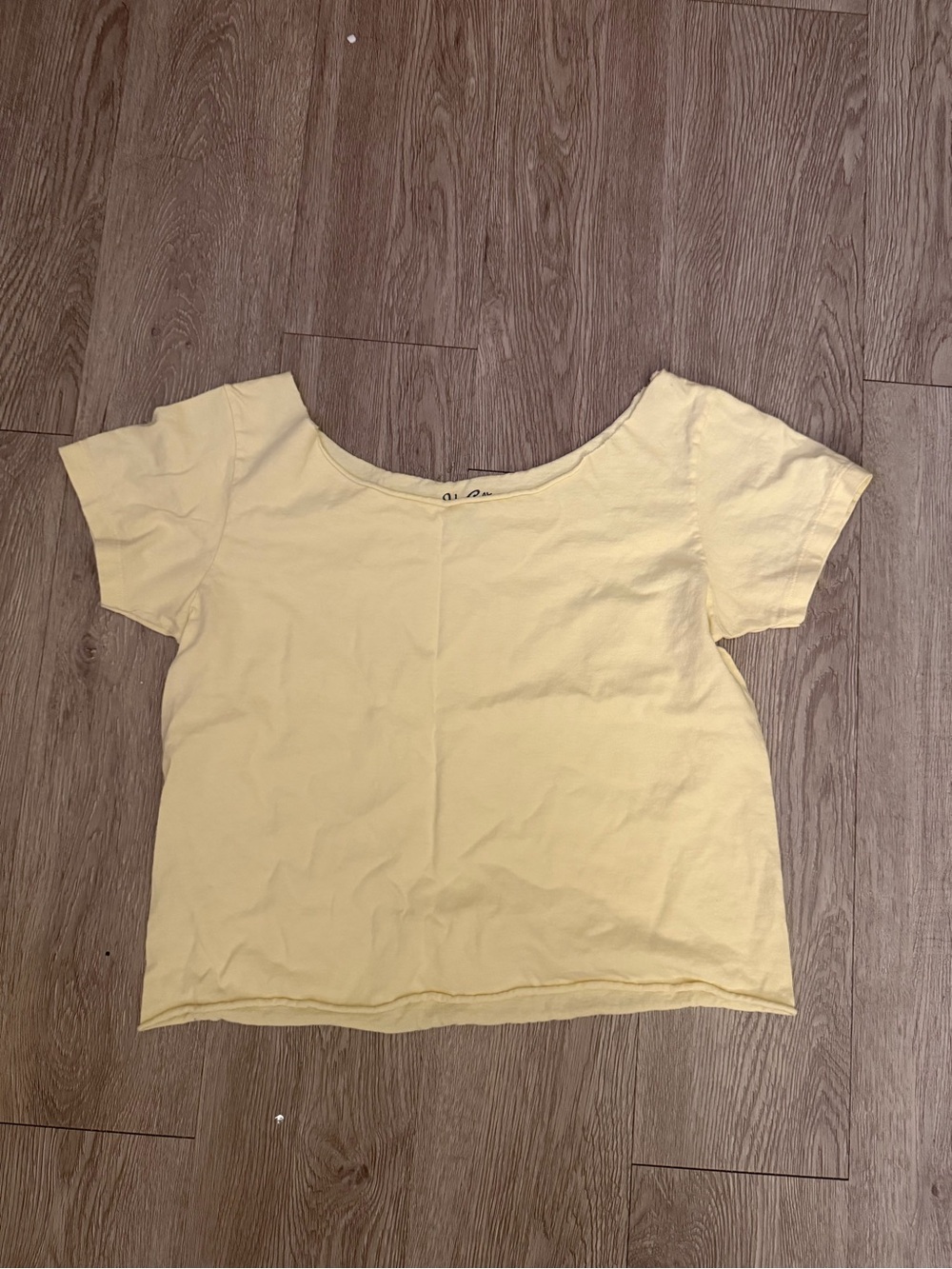 Brandy Melville Pale Yellow Short Sleeve Scoop Neck Tee